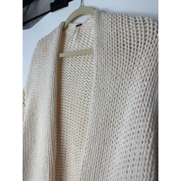 Free People Glow For It Chunky Knit Cardigan Cream L Oversized Cozy Boho - Picture 7 of 10